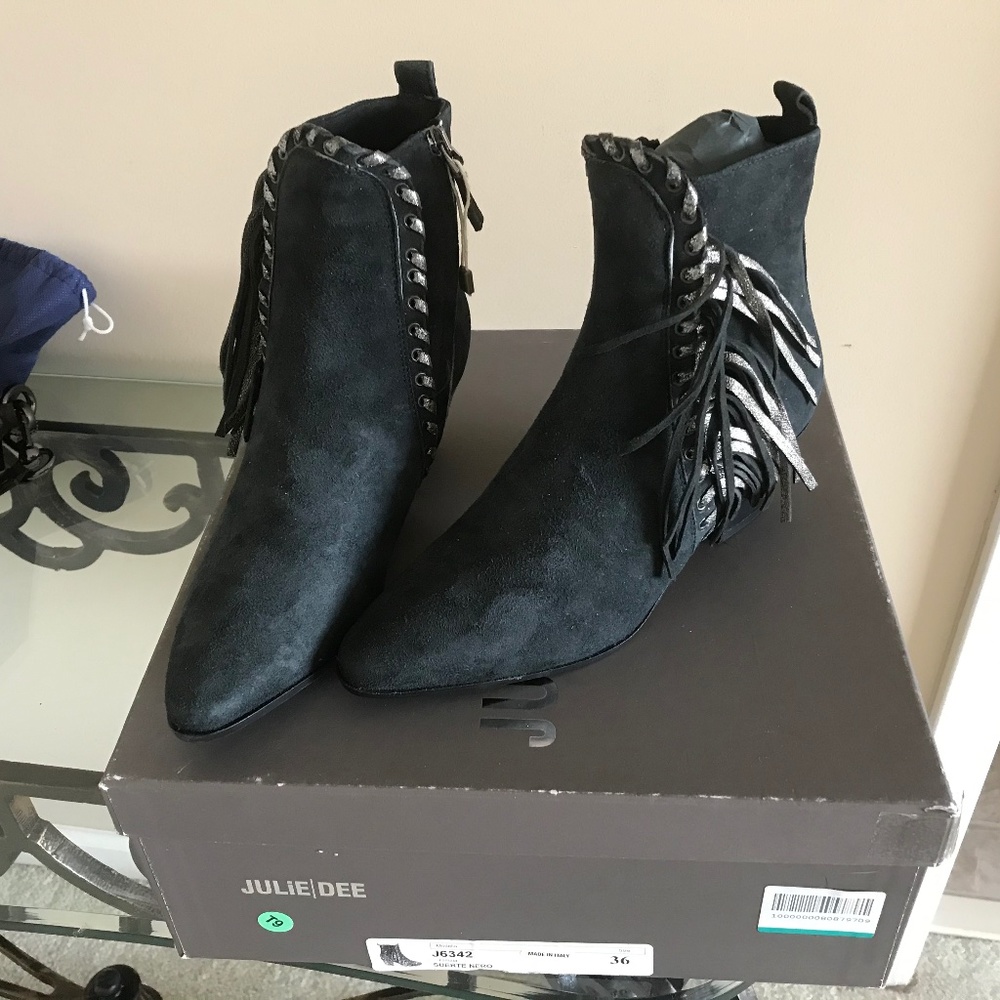 Julie Dee black suede boot with fringe